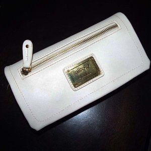 NICOLE MILLER *BRAND NEW* CREAM VEGAN LEATHER FOLDOVER CROSSBODY WALLET HANDBAG